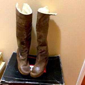 Brown leather rusty look boots, rubber 3 inch heel